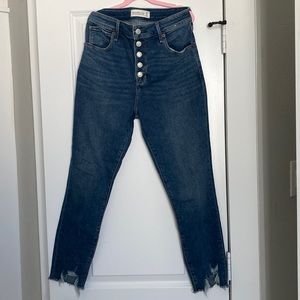 Abercrombie & Fitch High Rise super skinny Ankle in size 6s/28.